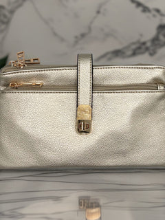 Load image into Gallery viewer, Julie Handbag
