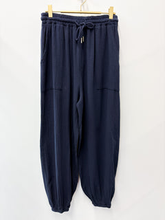 Load image into Gallery viewer, Clara trousers
