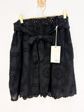 Load image into Gallery viewer, Rebecca shorts - 7 Colours
