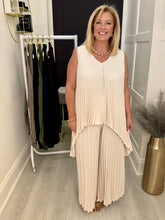 Load image into Gallery viewer, Lucy co-ord - 6 colours
