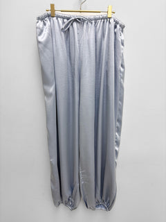 Load image into Gallery viewer, Glam trousers - 2 Sizes
