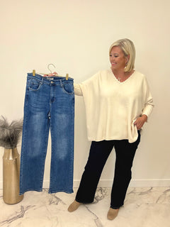 Load image into Gallery viewer, Morgan Jeans - 6 Sizes
