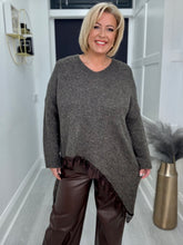 Load image into Gallery viewer, Zara jumper
