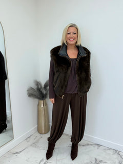 Load image into Gallery viewer, Verity Reversible Gilet
