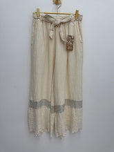 Load image into Gallery viewer, Fay trousers - 6 colours
