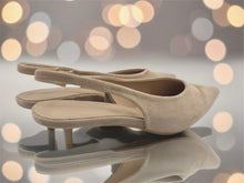 Load image into Gallery viewer, Jessica heels - Beige
