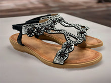 Load image into Gallery viewer, Sophie sandals - black
