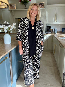 Helen Jacket. DUE BACK IN TOMORROW 27/8. Do your notify me’s