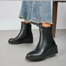 Load image into Gallery viewer, Shannon boots - Black
