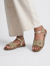 Load image into Gallery viewer, Oasis Sandals - Gold
