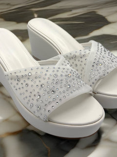 Load image into Gallery viewer, Heidi wedges - White
