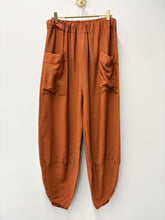 Load image into Gallery viewer, Tracey trousers
