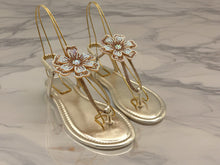 Load image into Gallery viewer, Julie sandals - Gold
