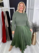 Load image into Gallery viewer, Lottie dress - 10 colours
