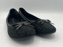 Load image into Gallery viewer, Lola ballet pumps - BLACK. LAST PAIR
