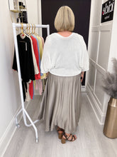 Load image into Gallery viewer, Teresa Shrug - 7 colours
