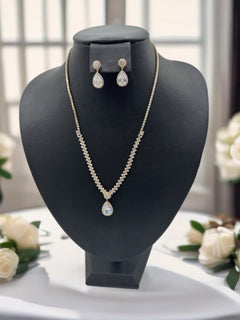 Load image into Gallery viewer, Louisa Wedding Necklace &amp; Earring Set
