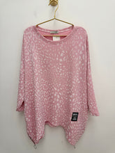 Load image into Gallery viewer, Stacey top - 7 colours
