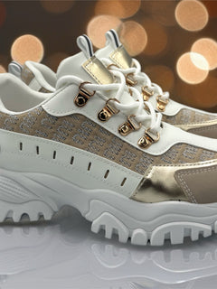 Load image into Gallery viewer, Jordan trainers
