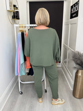 Load image into Gallery viewer, Zeta sweatshirt - 8 colours
