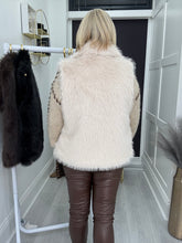Load image into Gallery viewer, Rebecca gilet - 3 colours
