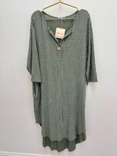 Load image into Gallery viewer, Mabel dress - 6 colours
