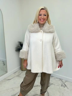 Load image into Gallery viewer, Leona Coat
