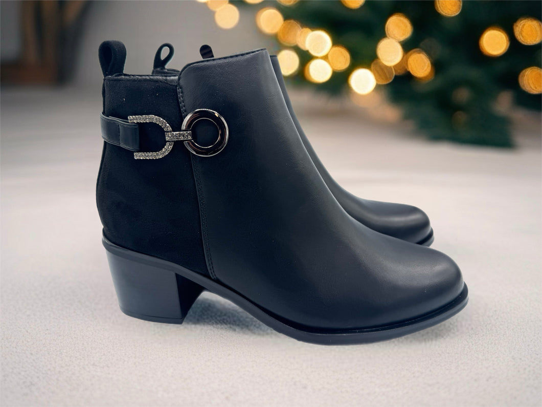 Verity boots