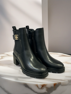 Load image into Gallery viewer, Vicky Boots - Black
