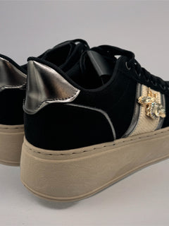 Load image into Gallery viewer, Bee trainers - Black
