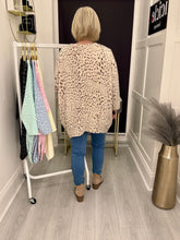 Load image into Gallery viewer, Stacey top - 7 colours
