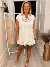 Load image into Gallery viewer, Sandy dress - 2 colours
