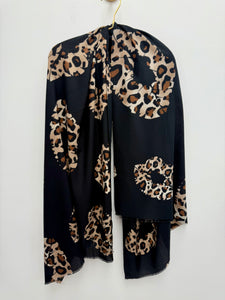 Lips scarf - 2 colours