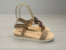 Load image into Gallery viewer, Tori sandals
