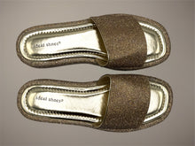 Load image into Gallery viewer, Bling sandals - gold
