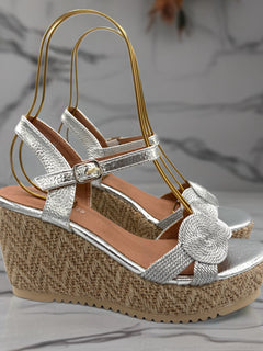 Load image into Gallery viewer, Courtney wedges - Silver
