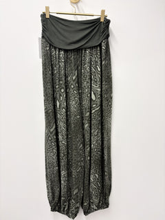 Load image into Gallery viewer, Briony trousers
