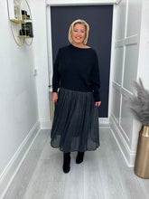 Load image into Gallery viewer, Rio skirt - 2 sizes
