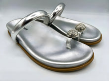 Load image into Gallery viewer, Olivia sandals - silver
