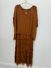 Load image into Gallery viewer, Deanna dress - 15 colours. DUE BACK IN SOON…
