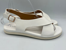 Load image into Gallery viewer, Cecilia sandals  - white
