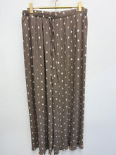 Load image into Gallery viewer, Yvonne trousers - 8 colours
