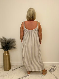 Load image into Gallery viewer, Paula dress
