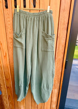 Load image into Gallery viewer, Peggy trousers - 7 colours
