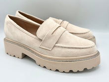 Load image into Gallery viewer, Lucy loafers - beige
