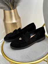 Load image into Gallery viewer, Lottie loafers - black
