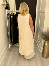 Load image into Gallery viewer, Lucy co-ord - 6 colours
