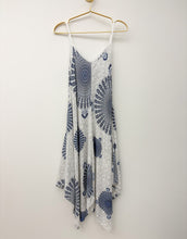 Load image into Gallery viewer, Lauren Dress

