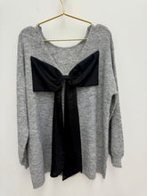 Load image into Gallery viewer, Cindy jumper - 2 sizes, 2 colours
