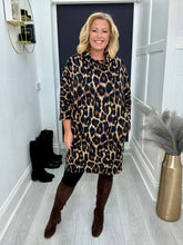 Load image into Gallery viewer, Vanessa dress - 3 sizes. DUE BACK IN TOMORROW! DO YOUR NOTIFY ME’S
